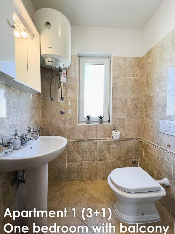 Sunshine Apartments Funtana With Balcony And Sea View Luaran gambar