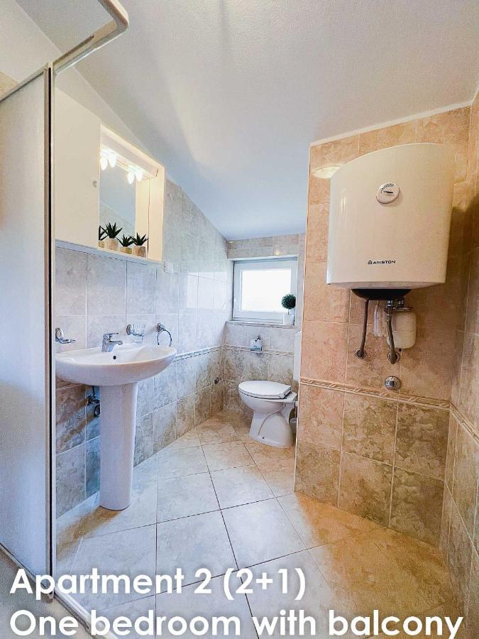 Sunshine Apartments Funtana With Balcony And Sea View Luaran gambar