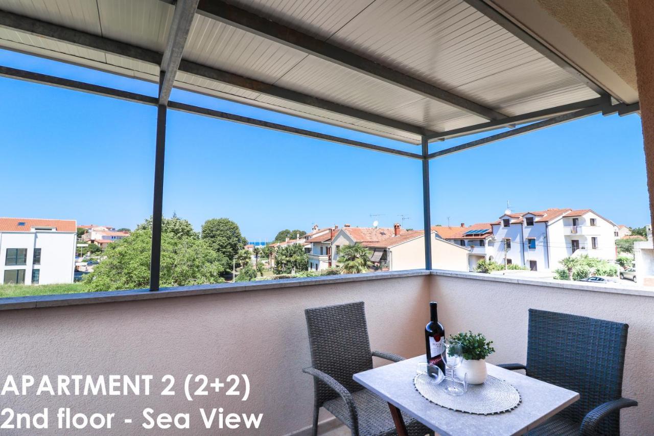 Sunshine Apartments Funtana With Balcony And Sea View Luaran gambar