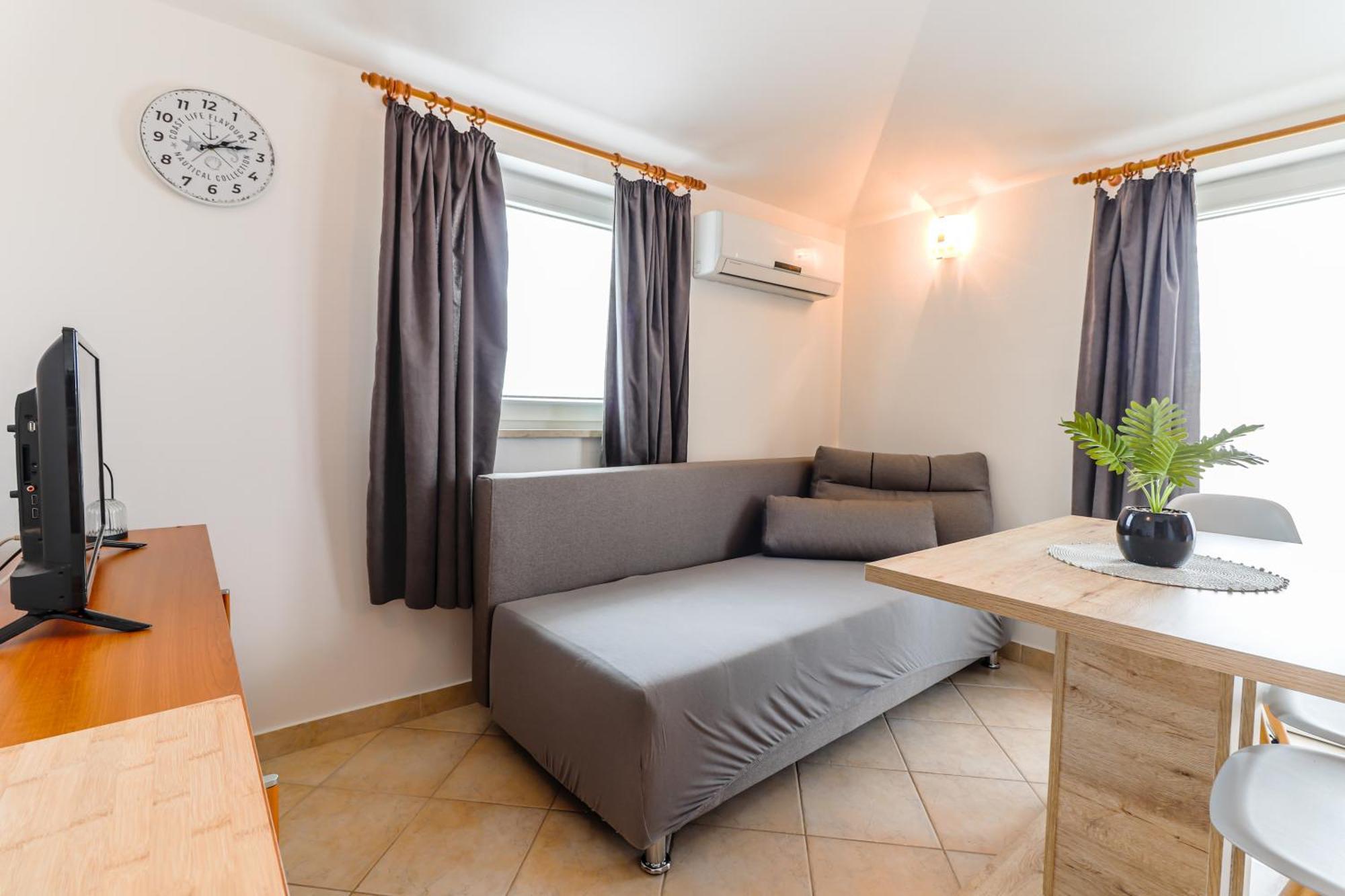 Sunshine Apartments Funtana With Balcony And Sea View Luaran gambar